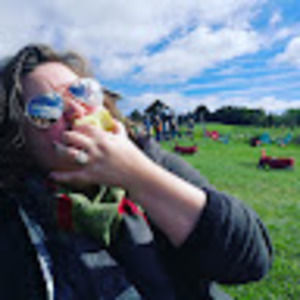 Meet your Posher, Tania